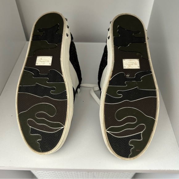 EUC Valentino Garavani Glitter Rockstud Lace Up Sneakers BLACK 37.5 FLY CREW - Picture 7 of 13